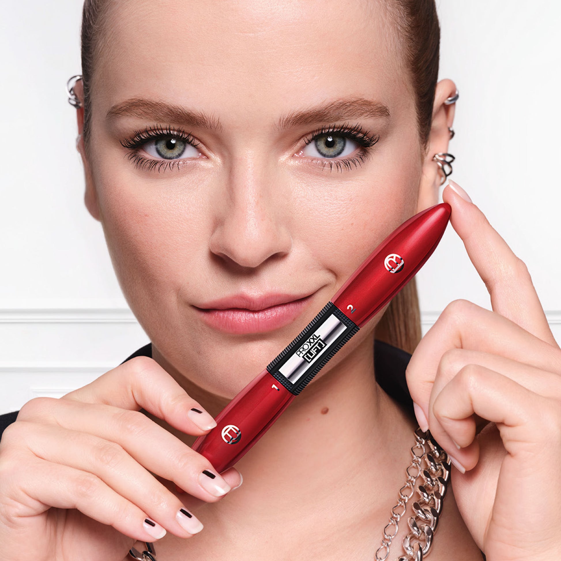 L'Oreal Paris - PRO XXL Lift Mascara